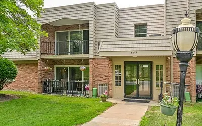 605 Calais Drive 307