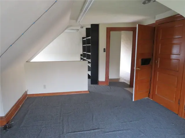 605 Mulberry St gallery image 16