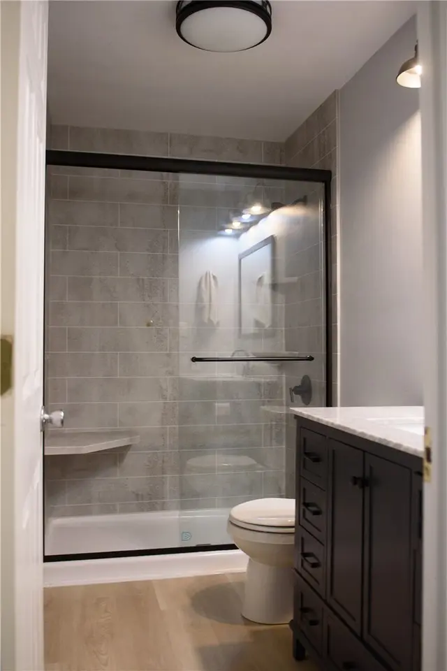 605 Tara Dr gallery image 19