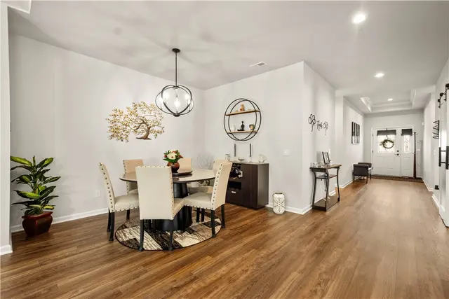 6067 Liberty Blvd. gallery image 9