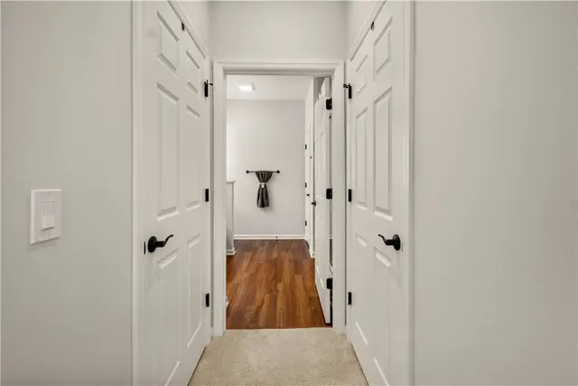 6067 Liberty Blvd. gallery image 11