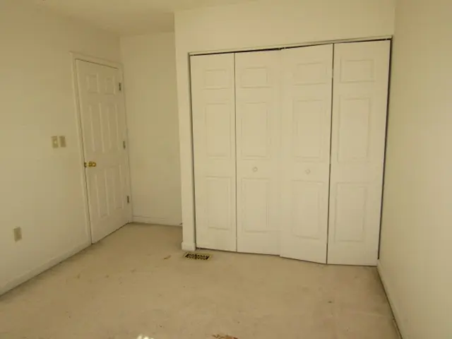 607 Cassandra Dr gallery image 12