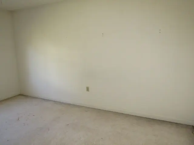 607 Cassandra Dr gallery image 22