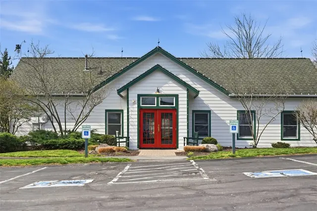 607 Oswego Drive gallery image 26