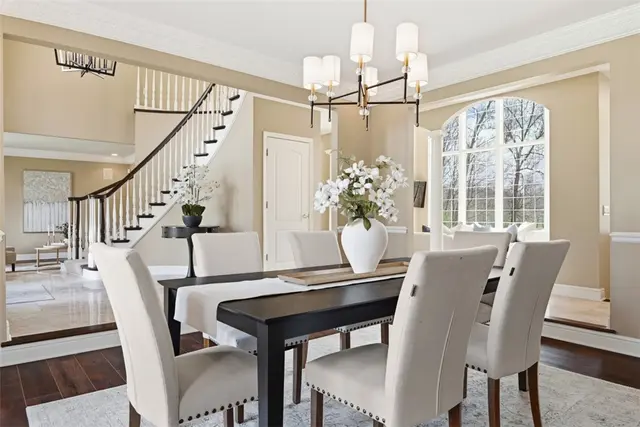 607 Oswego Drive gallery image 30