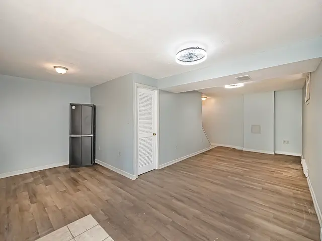 608 Bittersweet gallery image 11