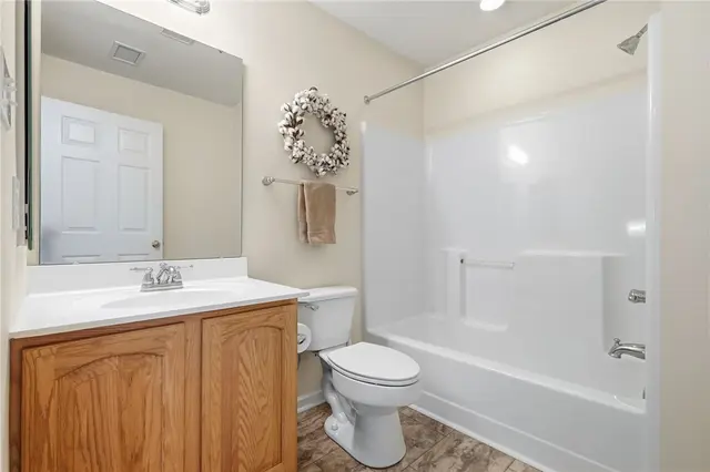608 Garden Way gallery image 8