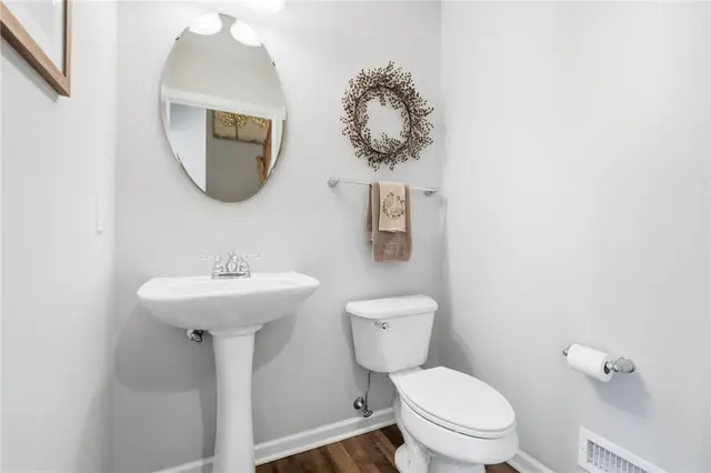 608 Garden Way gallery image 11