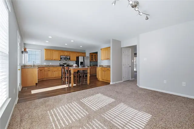 608 Garden Way gallery image 13