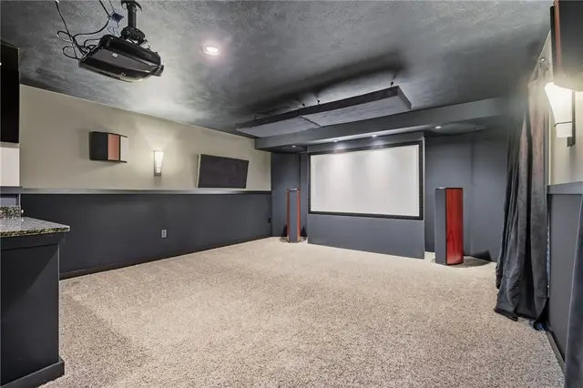 608 Garden Way gallery image 27