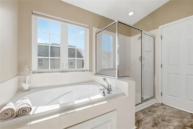 608 Garden Way gallery image 28