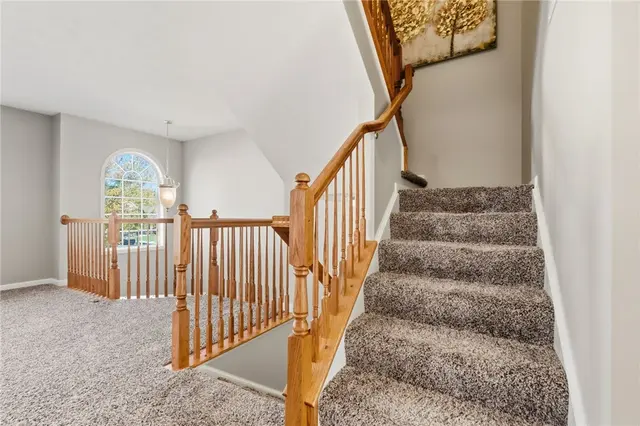 608 Garden Way gallery image 30