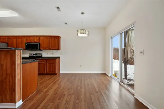 608 Whispering Pines Dr gallery image 15