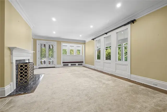 609 Academy Ave gallery image 3