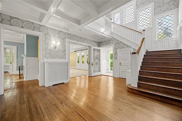 609 Academy Ave gallery image 18