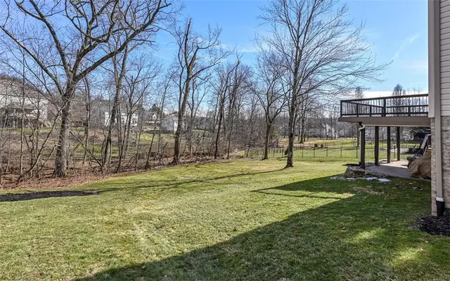 609 Cheshire Drive gallery image 37