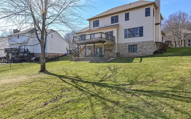 609 Cheshire Drive gallery image 38