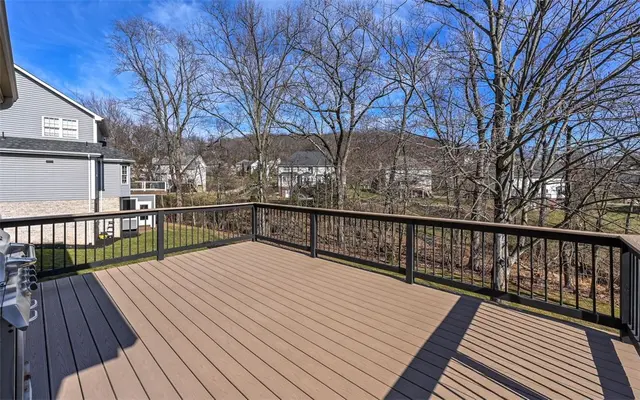 609 Cheshire Drive gallery image 42