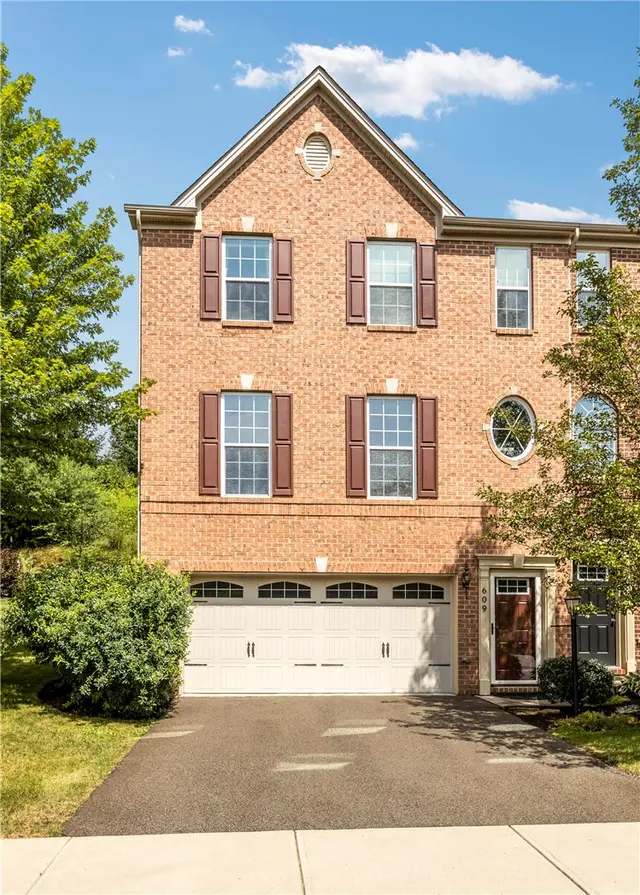 609 Edison Dr