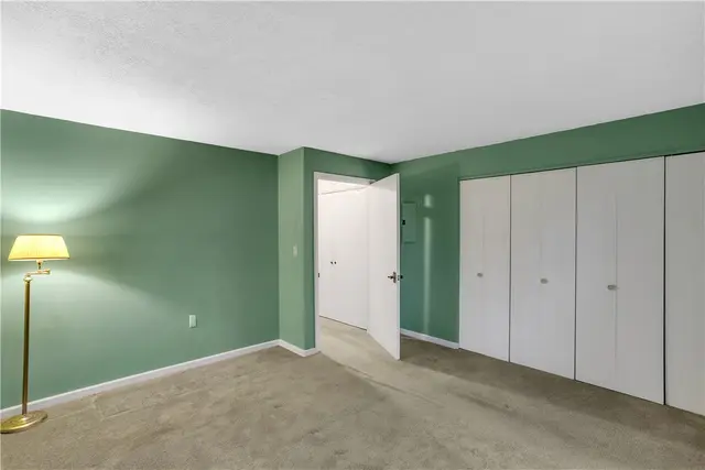 61 Strawberry Lane gallery image 16