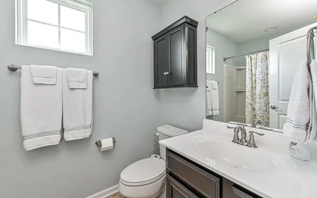 610 Broadmore LANE gallery image 12