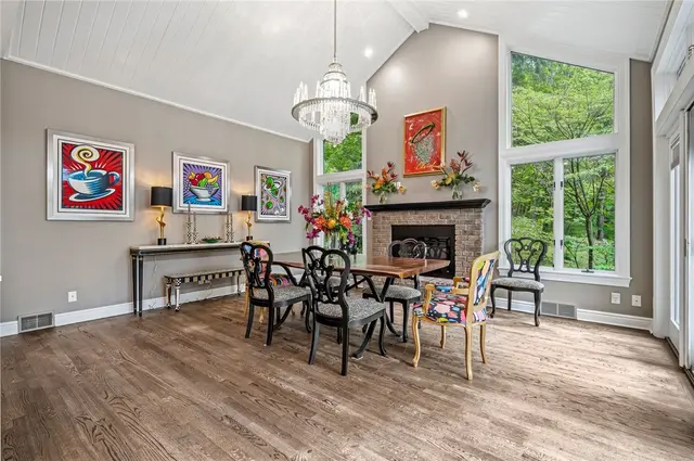 610 Davis Lane gallery image 38