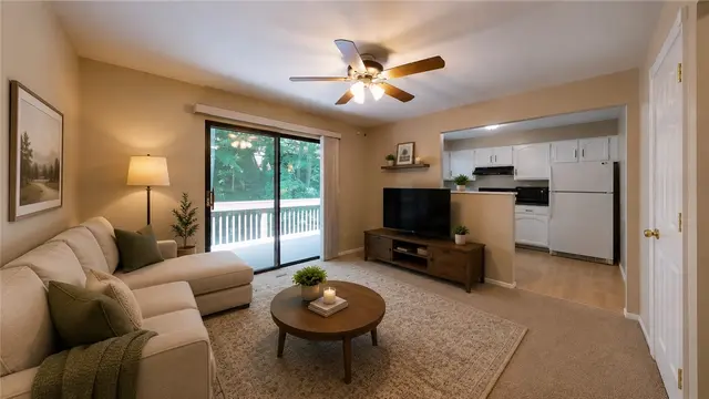 610 Maplewood Ct gallery image 16