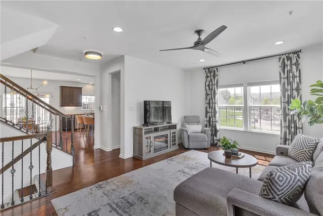 610 Shelley Ln gallery image 1
