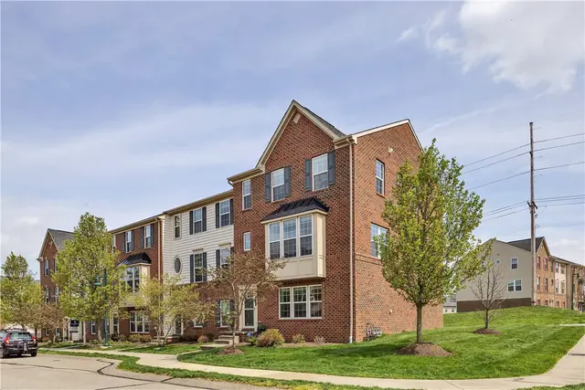 610 Shelley Ln gallery image 5