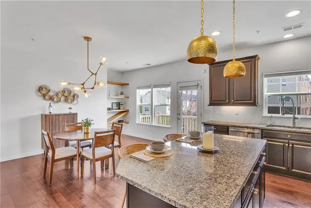 610 Shelley Ln gallery image 7