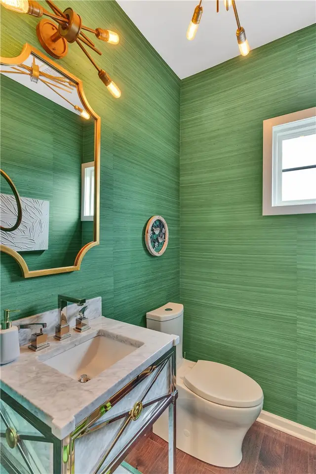 610 Shelley Ln gallery image 9