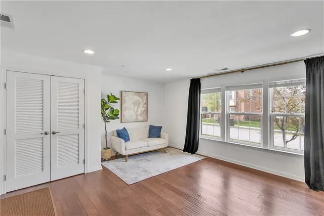 610 Shelley Ln gallery image 13