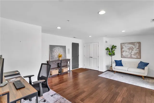 610 Shelley Ln gallery image 16