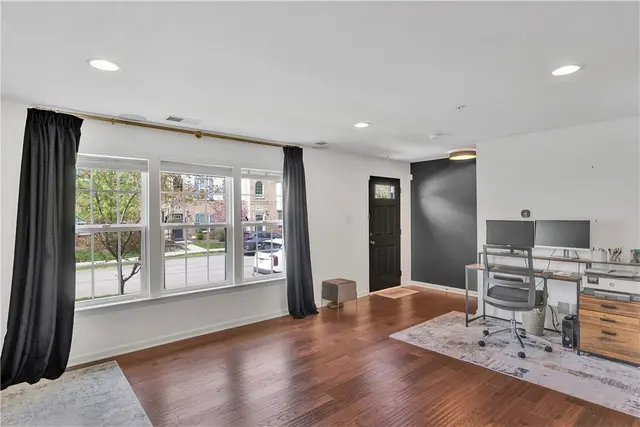 610 Shelley Ln gallery image 18