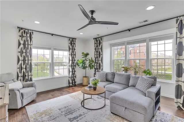 610 Shelley Ln gallery image 20