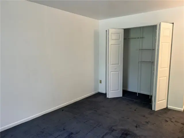 611 Calais Dr 4203 gallery image 4