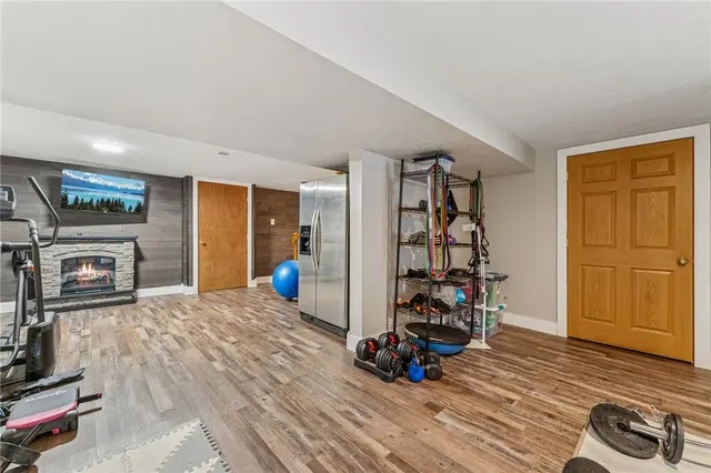 611 Greenspring Drive gallery image 5