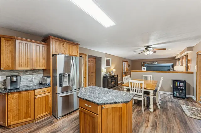 611 Greenspring Drive gallery image 18