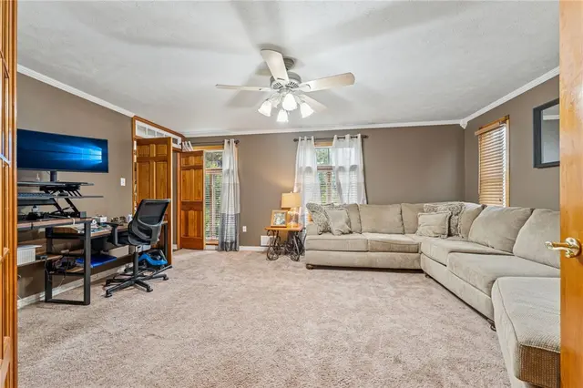 611 Greenspring Drive gallery image 21