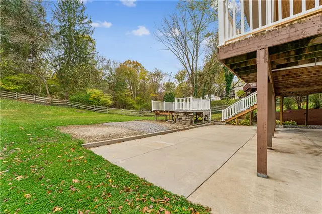 611 Greenspring Drive gallery image 34