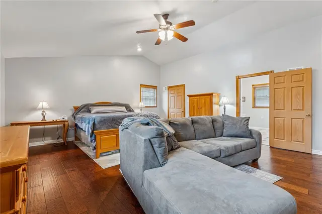 611 Greenspring Drive gallery image 35