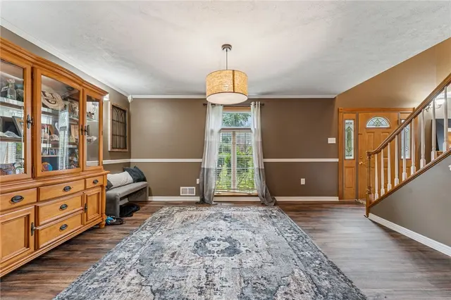 611 Greenspring Drive gallery image 37