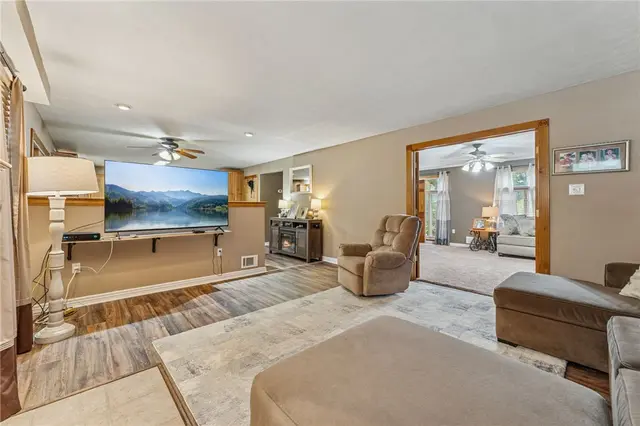 611 Greenspring Drive gallery image 39