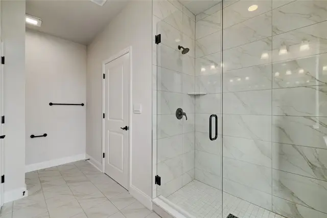 614 Valor Drive gallery image 20