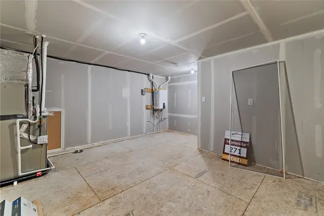 614 Valor Drive gallery image 28