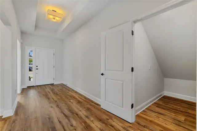 614 Valor Drive gallery image 36