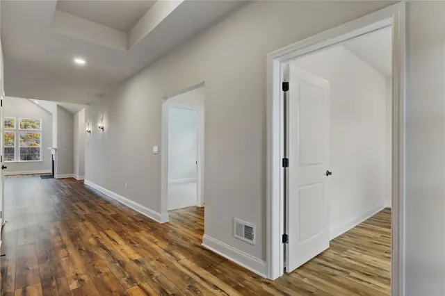 614 Valor Drive gallery image 37