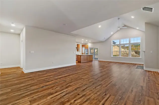 614 Valor Drive gallery image 40