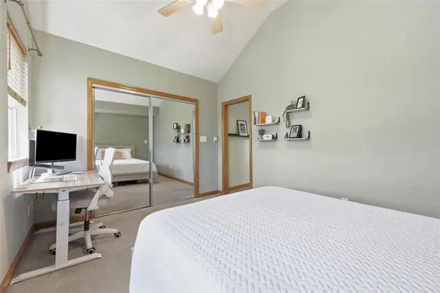 615 Lincoln Pl gallery image 25