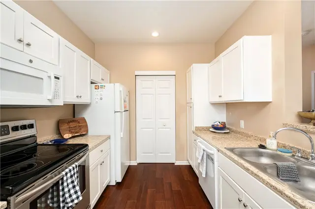 615 Stockton Rdg gallery image 13